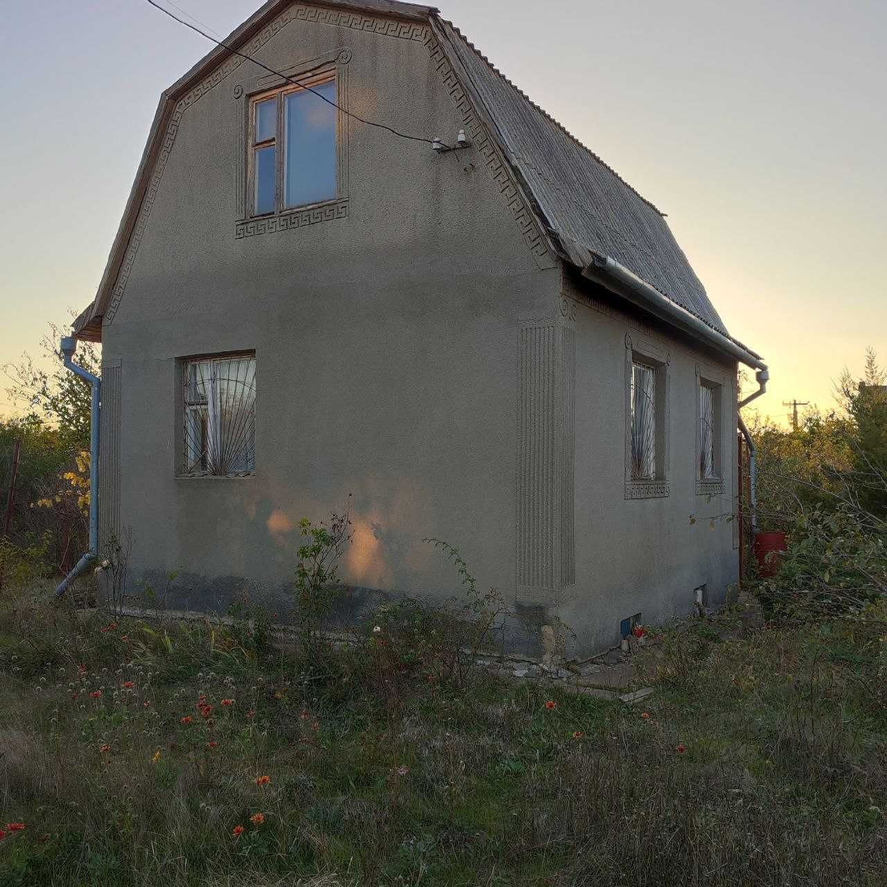 Продам дачу, 4 км до моря, угловой участок.