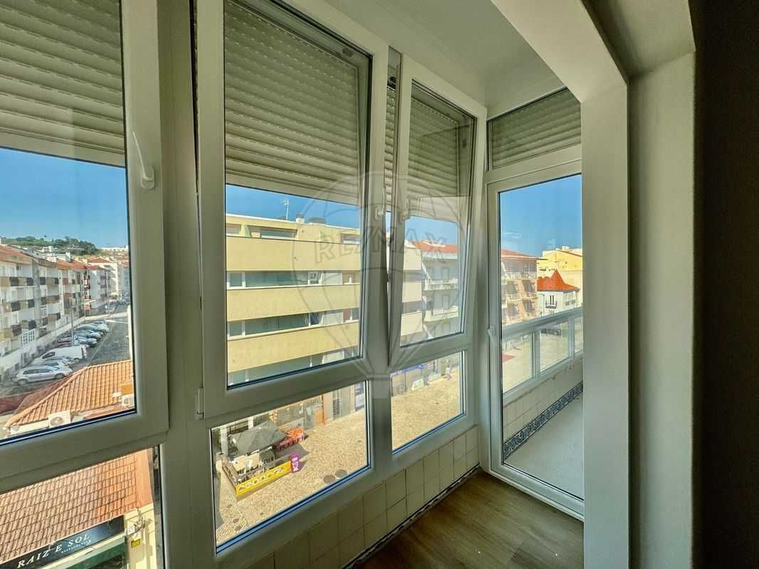 T2 + 1 no centro de Loures remodelado - BAIXA DE PREÇO