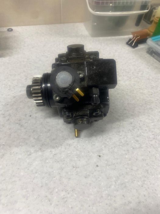 Паливний насос високого тиску BOSCH 0445010250 R9M ТНВД оригінал