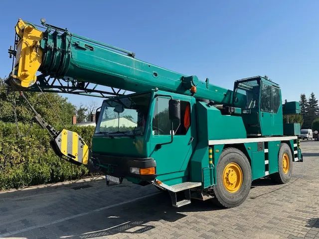 Liebherr LTM 1030/2  Nowe uszczelnienia w wysiegniku!Stan BDB.Bocian Kola 1600x25.Wybor