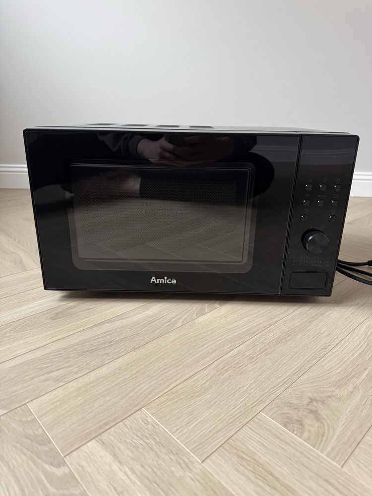 Kuchenka mikrofalowa Amica AMGF20E1GB Grill