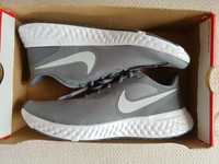 Nike Revolution 5  r.43