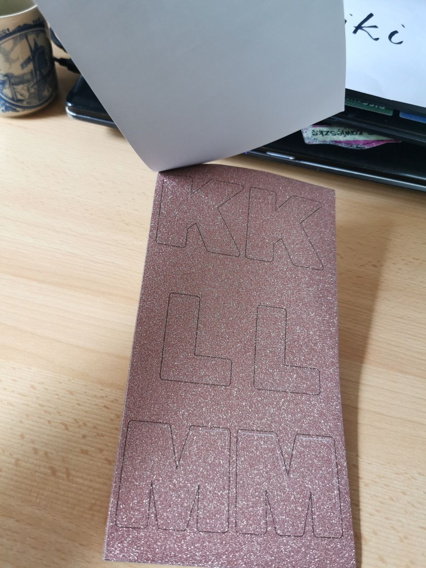 Duże świecące naklejki literki glitter letter stickers 110x