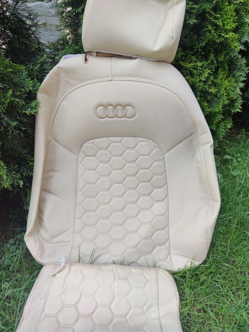 Чохли шкіряні Audi a4 b8