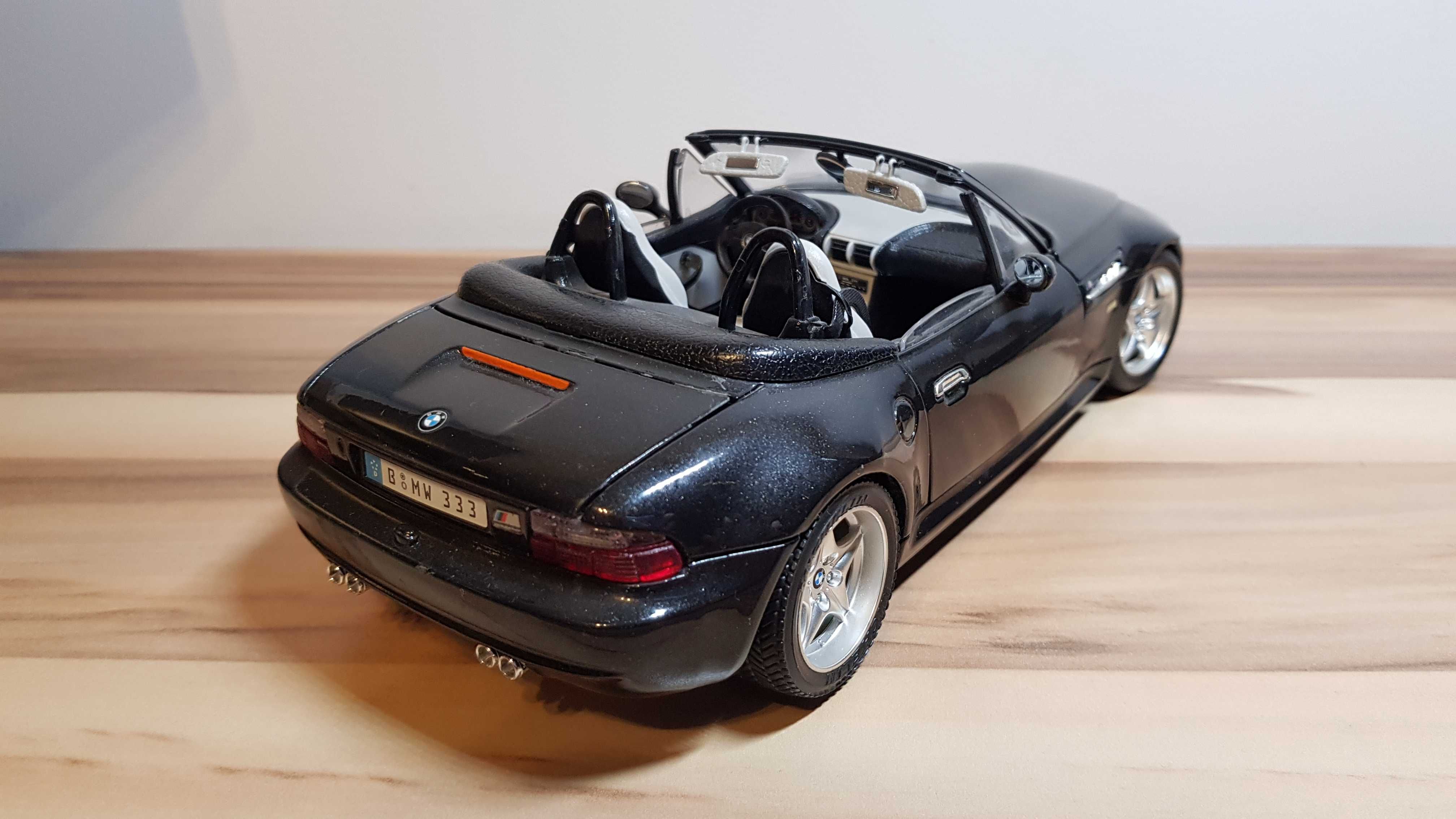 Model BMW M Roadster 1996 w skali 1:18 BBurago - Dla Kolekcjonera