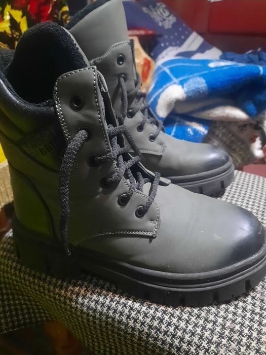 Ботінки 36 розмір 7