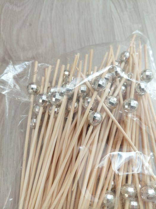 Ozdobne wykałaczki do przekąsek z mini kulą disco