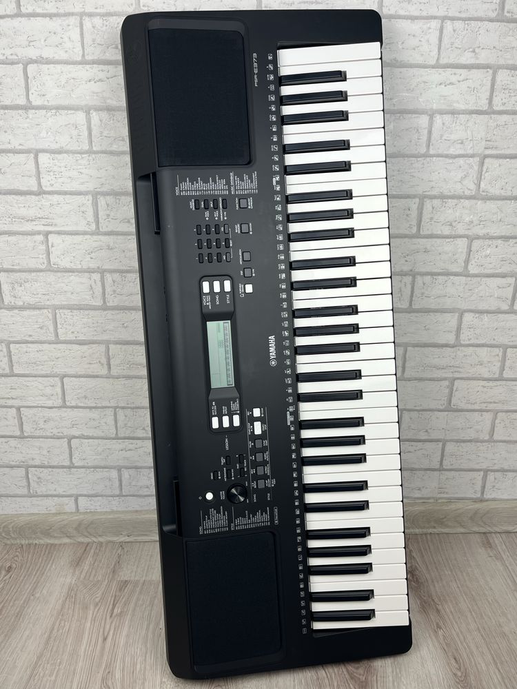 Yamaha PSR-E373 – keyboard / syntezator + GRATIS stojak