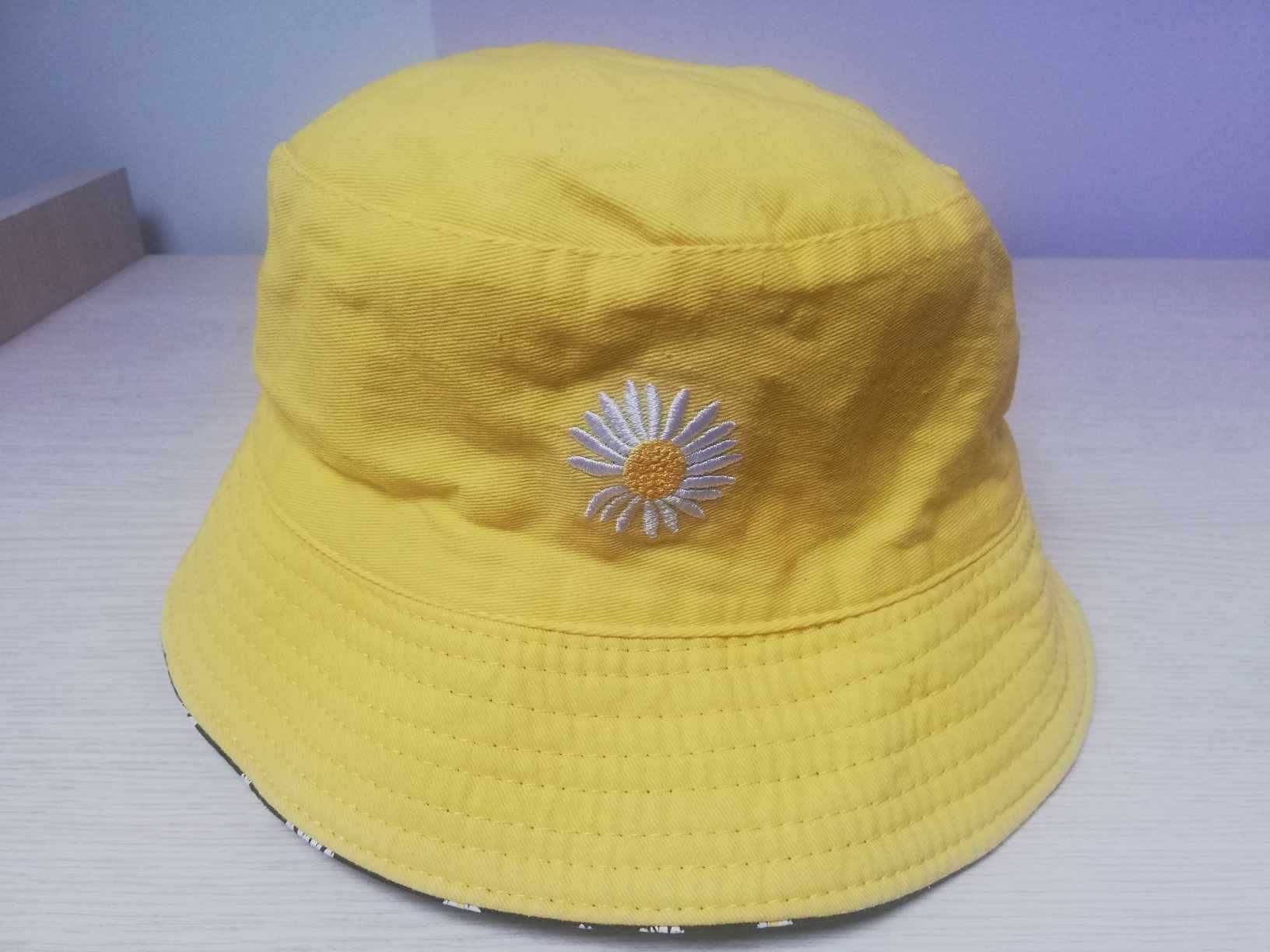 Dwustronny bucket hat