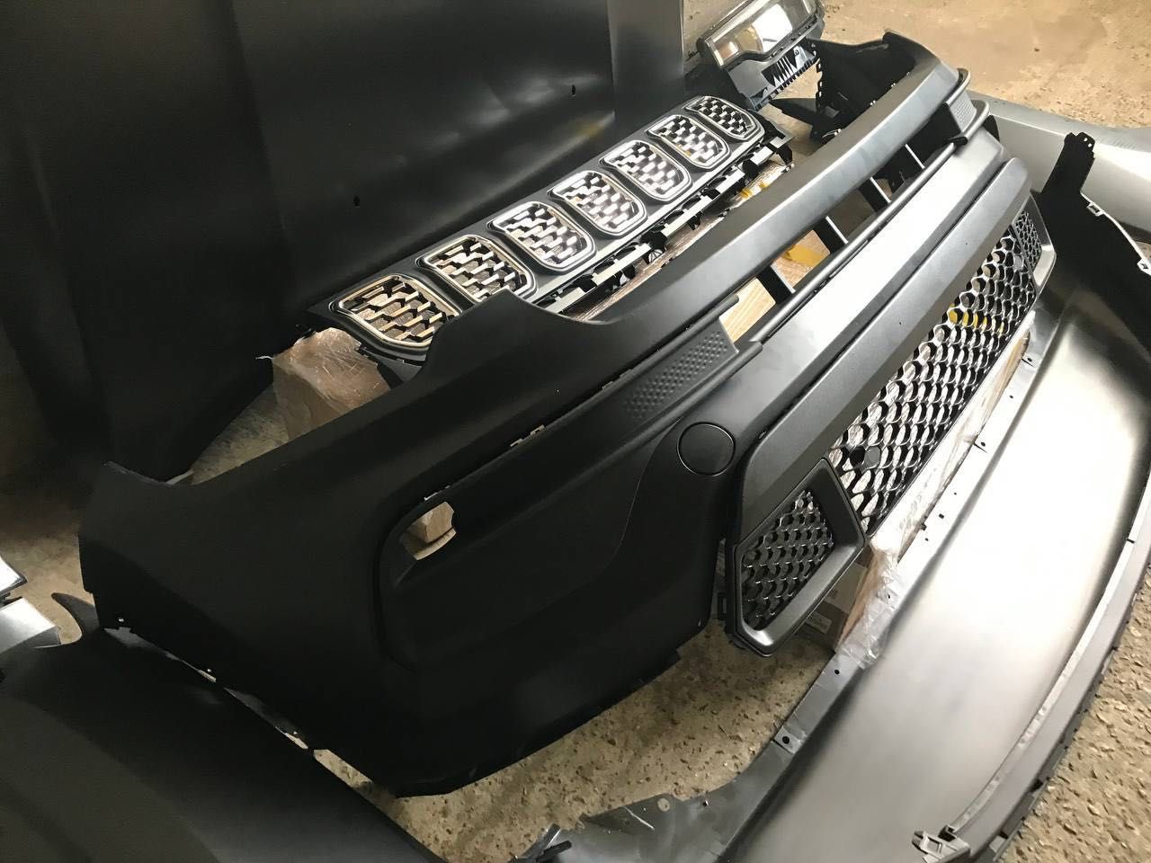 Бампер передній jeep compas 2021 2022 2023 2024