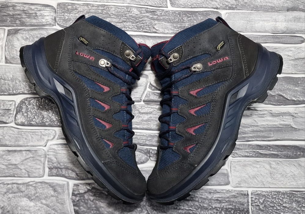 Непромокаемые ботинки Lowa Gore-Tex (38 размер)