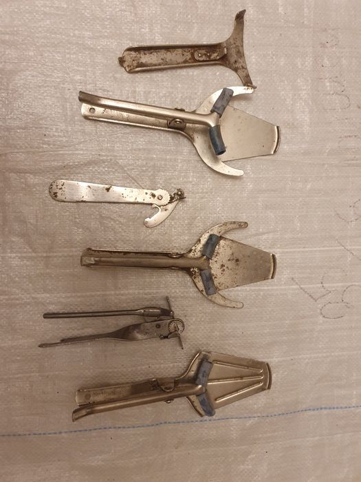 Машинка закаточная для консервирования крышки