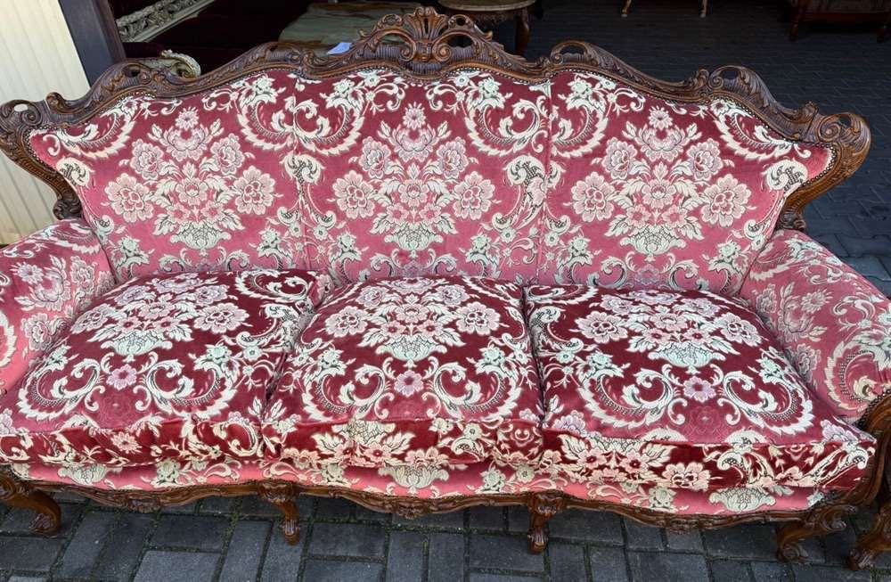 Włoski komplet wypoczynkowy-sofa dwa fotele dwa krzesła