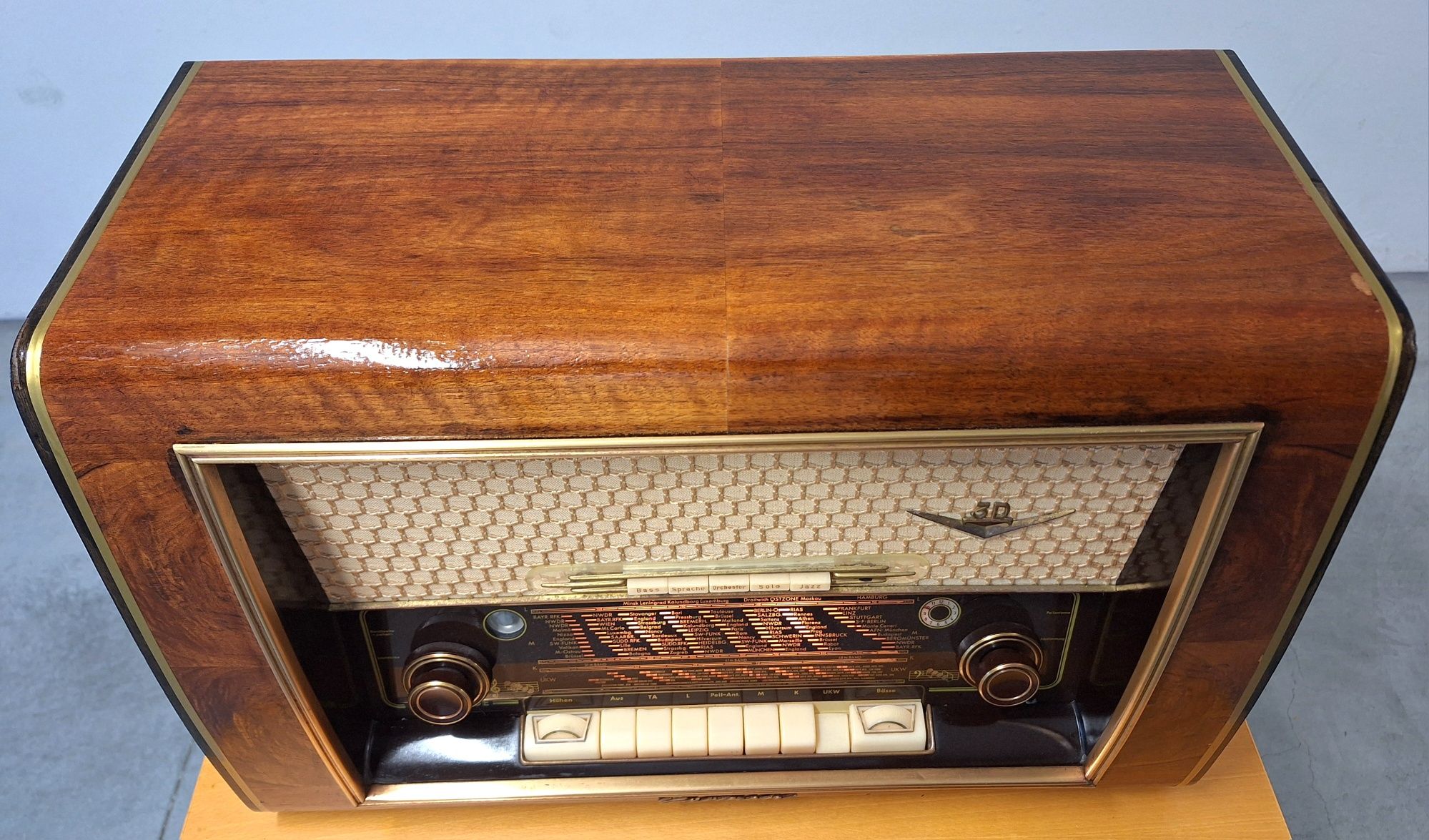 Rádio Nordmende Carmen 56 3D