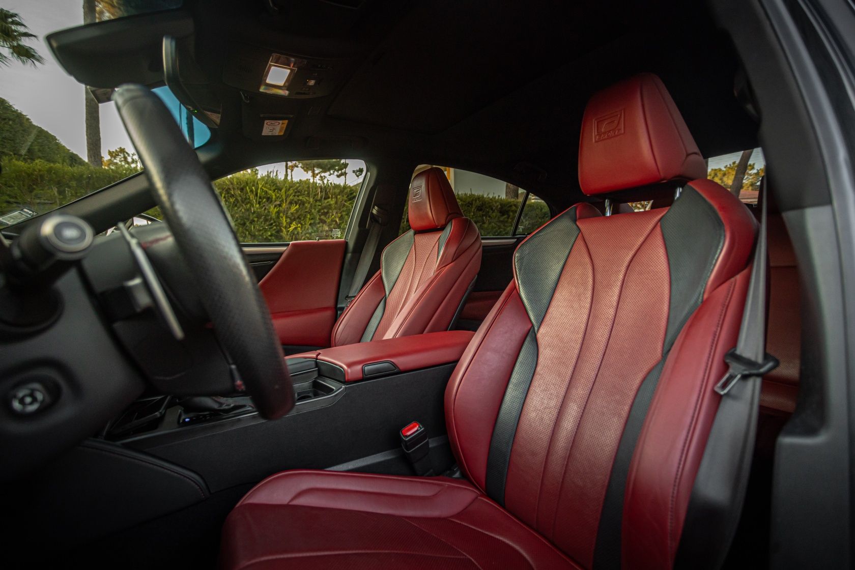 Lexus ES300H F SPORT