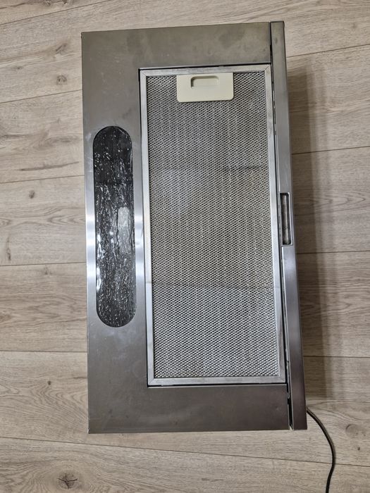 Витяжка кухонна в хорошому стані