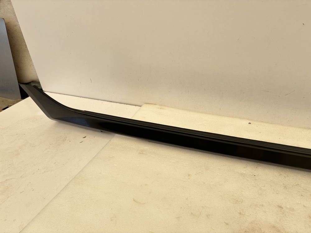 Audi A6 C7 lift 4G0 14-18 s-line listwa progowa prawa nakładka na próg