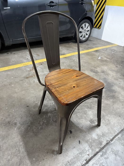 4 cadeiras madeira e metal / 4 dinning metal and wood chairs