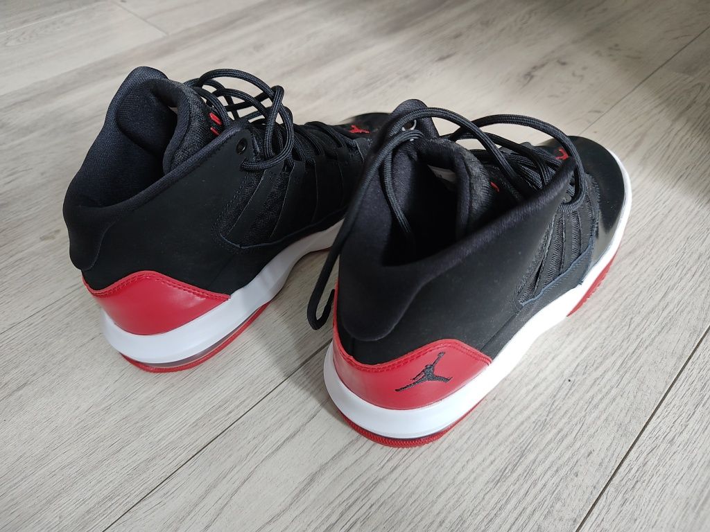 Buty Jordan r. 38