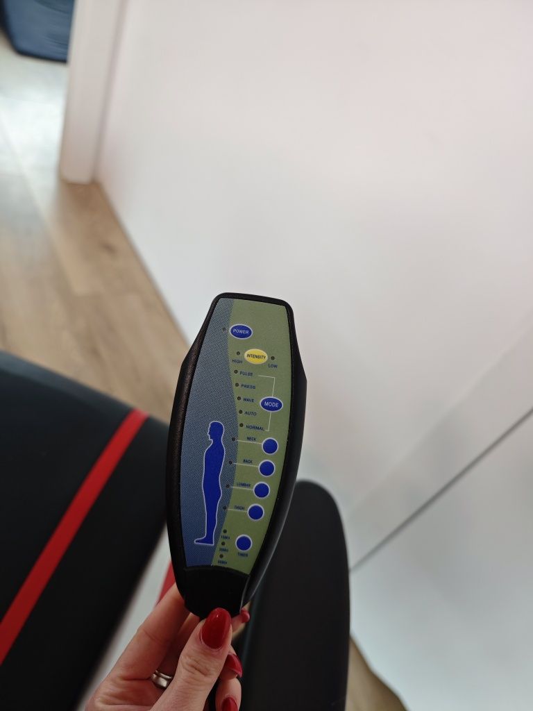 Fotel gamingowy Douxlife GC-RC03 z funkcją masażu