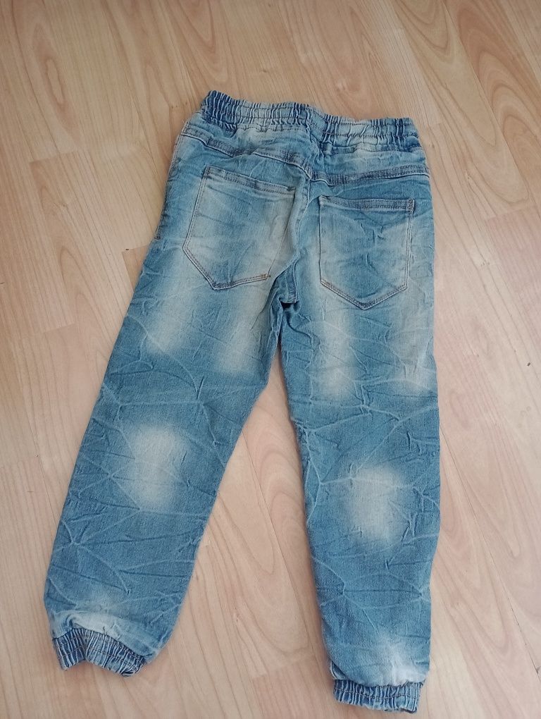 Joggery chłopięce r.104/110