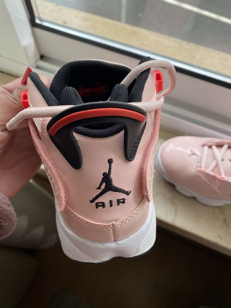 Tenis Nike Jordan,tamanho 38.5