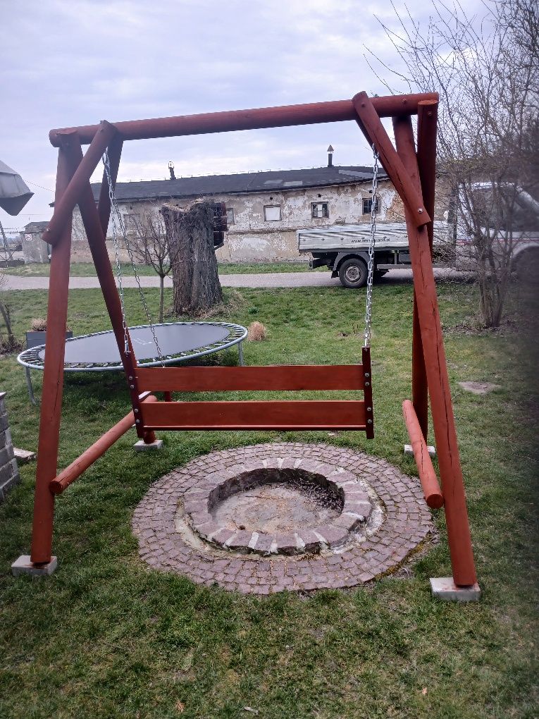 Huśtawka ogrodowa możliwość montażu bocianiego gniazda, hamaku.