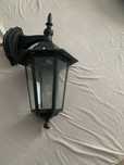 Metalowa lampa zewnetrzna