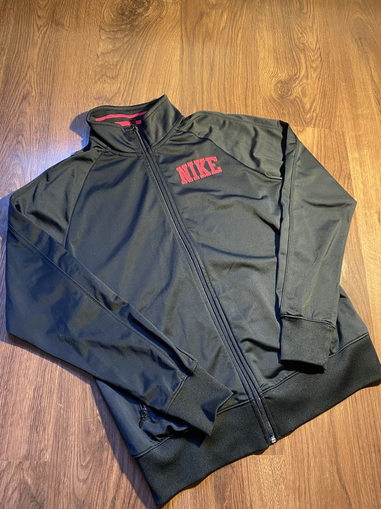 женская кофта Nike