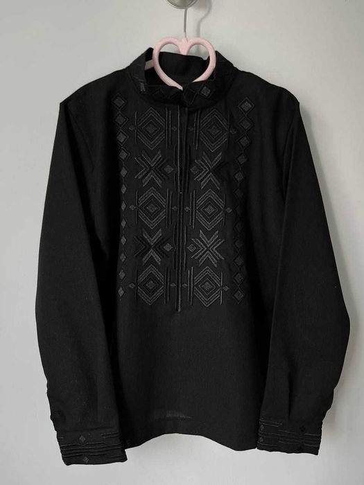 Вишиванка дитяча для хлопчика чорна по чорному льон стильна сорочка