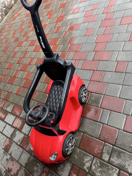 Продам дитячий електромобіль з батьківською ручкою