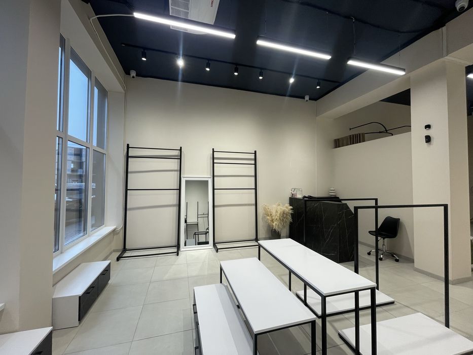 Комерційне приміщення 70 кв.м. Жк «Полісся»