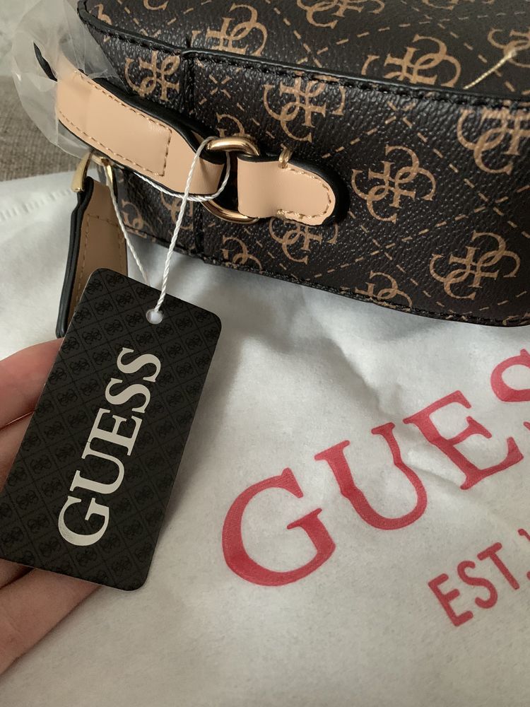 Сумка Guess