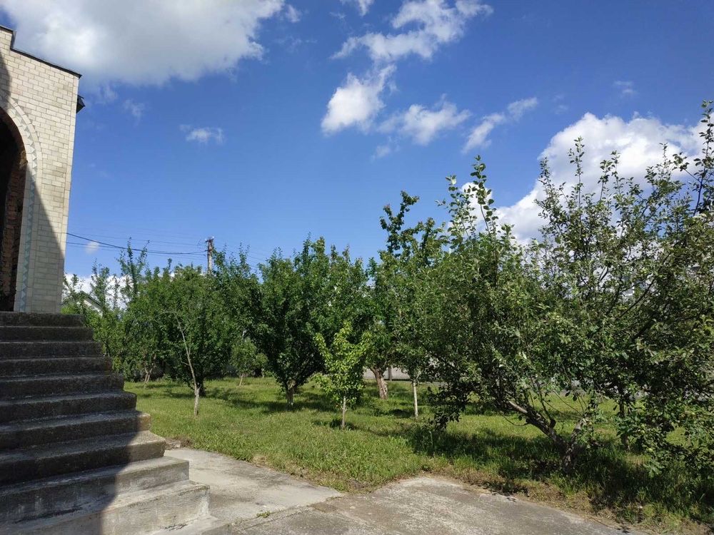Продам новий дім з земельною ділянкою в м. Красилові, Волиця-1