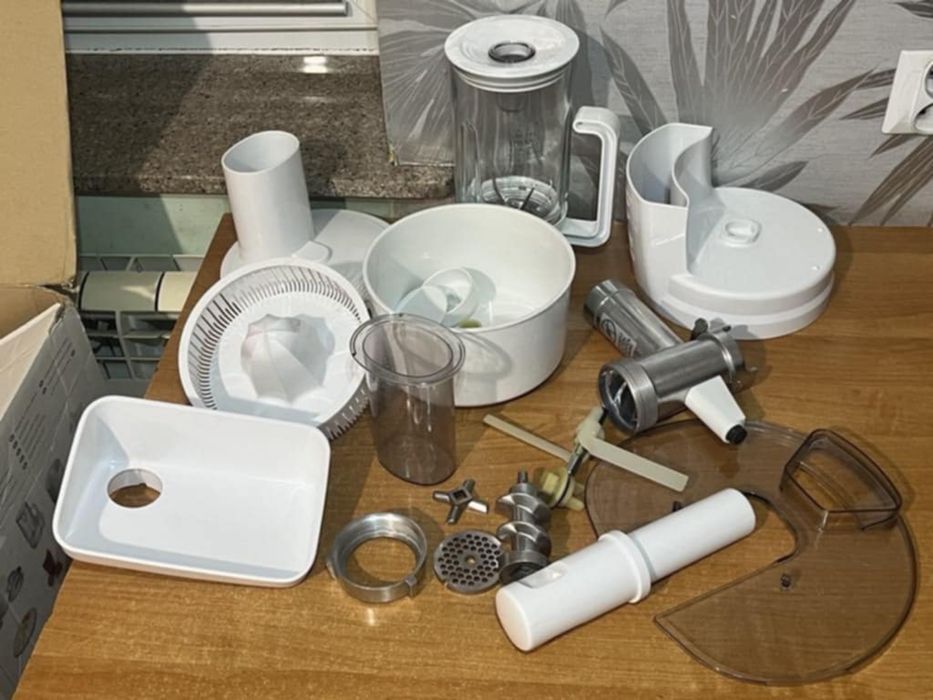 Wielofunkcyjny robot kuchenny