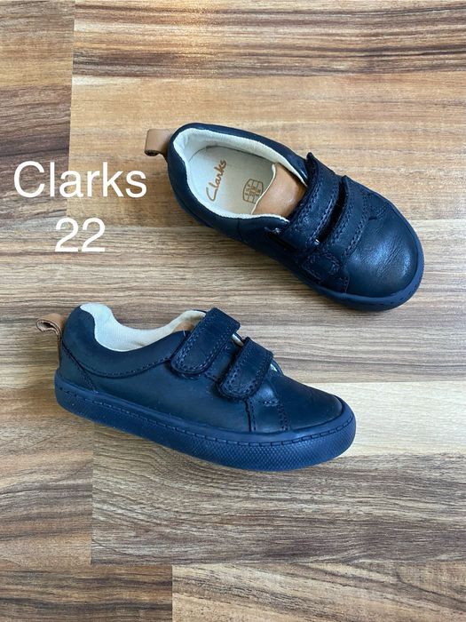 Eleganckie buciki skórzane trzewiki Clarks 22