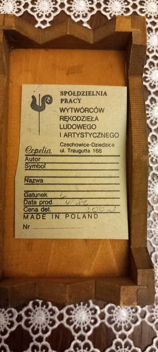 Skrzynka Cepelia drewniana skrzynka ręcznie rzeźbiona Cepelia PRL