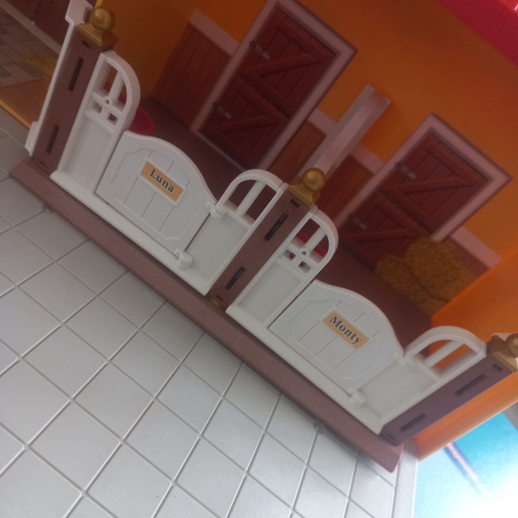 Playmobil stajnia konie 5671