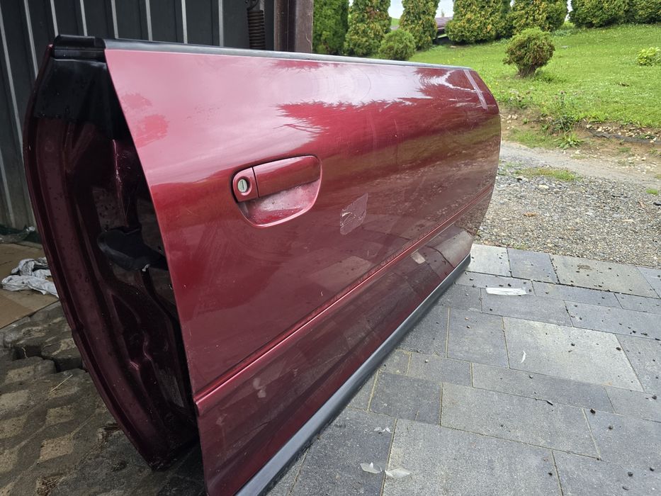 Drzwi audi a3 8l bordowy lewe, prawe 3d