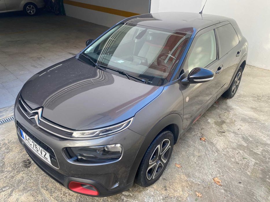 Citroen C4 bem conservado!