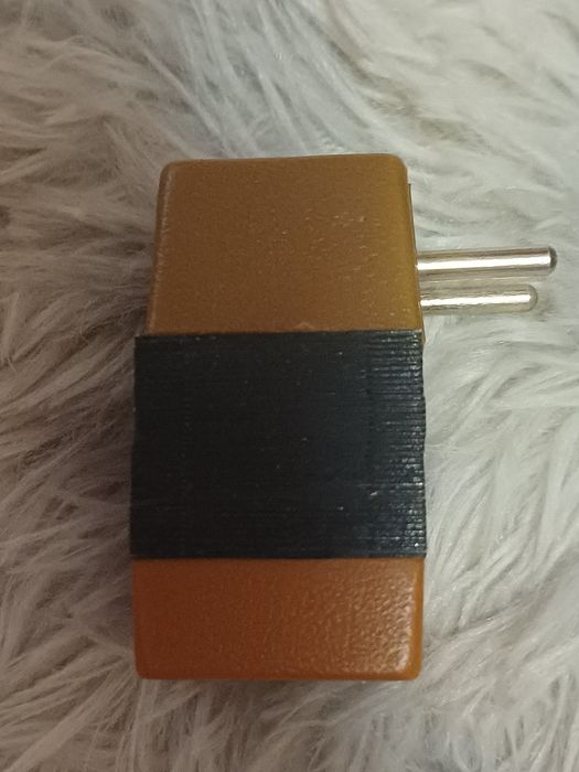 Перетворювач напруги із 220 на 110