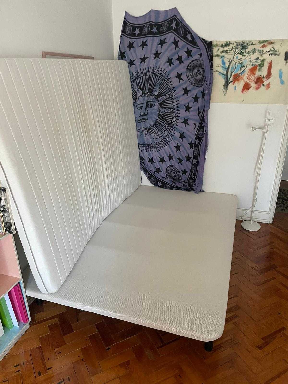 Cama de casal - estrado e colchão IKEA