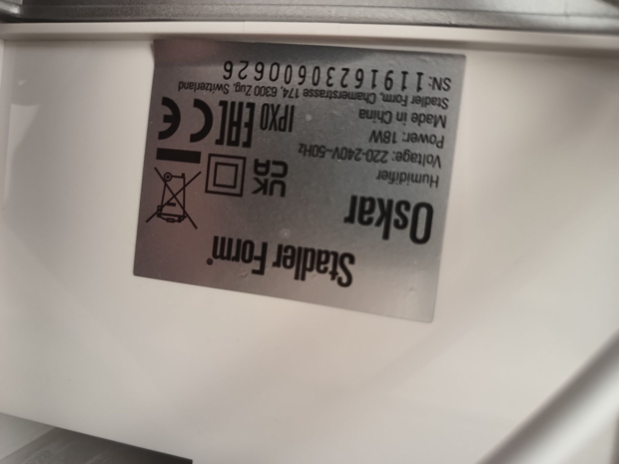 Nawilżacz powietrza OSKAR ewaporacyjny STADLER FORM dyfuzor zapachowy