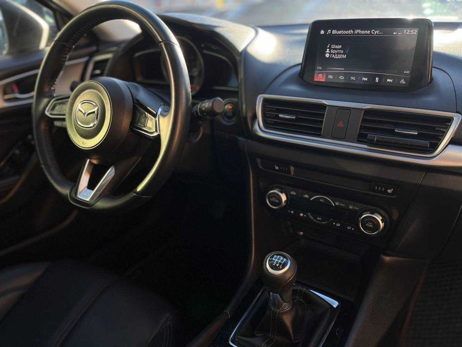 Пропонуємо авто в оренду Мазду 3 2017року,або під виплату