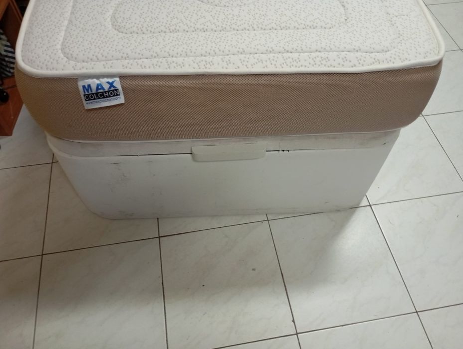 Cama usada + colchão
