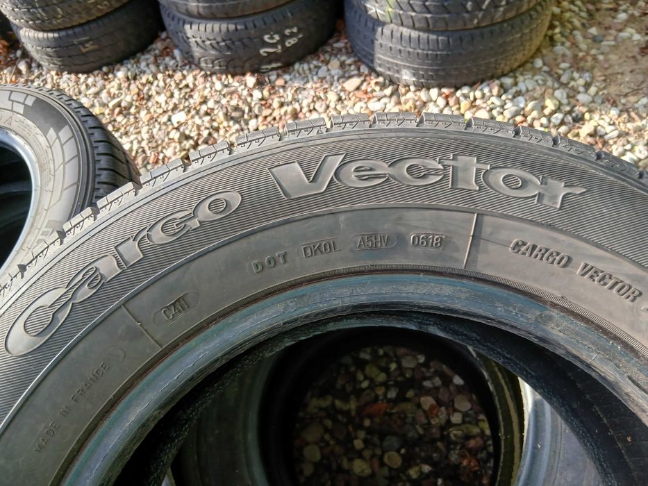 Opona używana 215/65R16C Goodyear Cargo Vector 1szt.