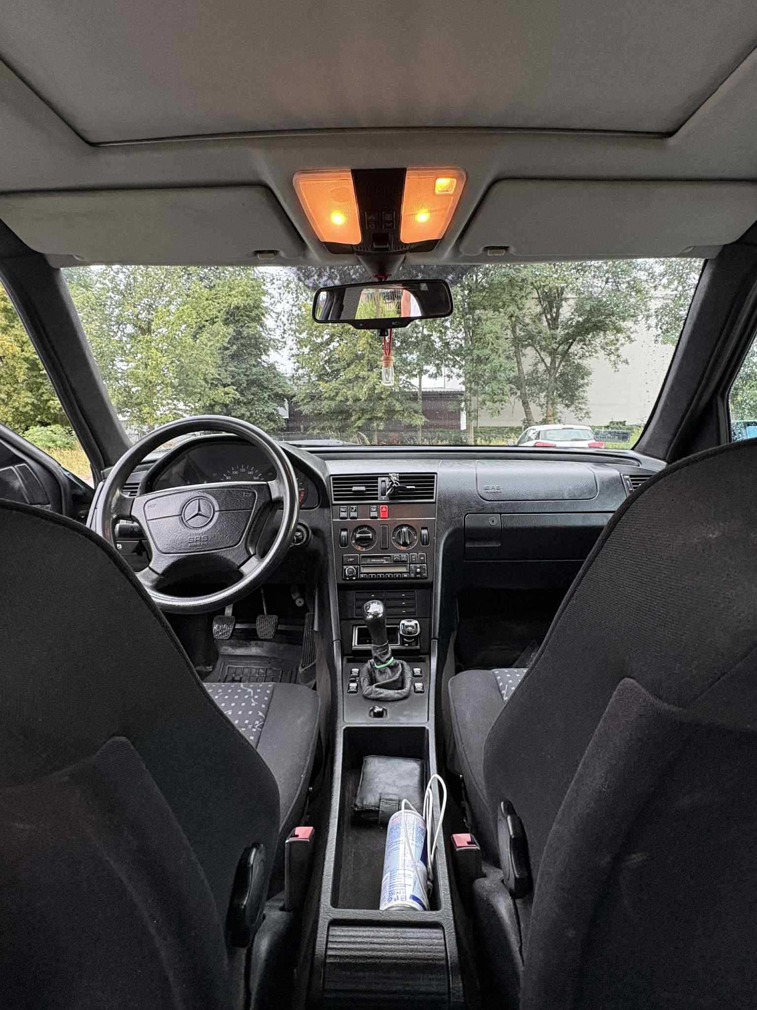 Mercedes-Benz  C250D,  W202,  ESPRIT