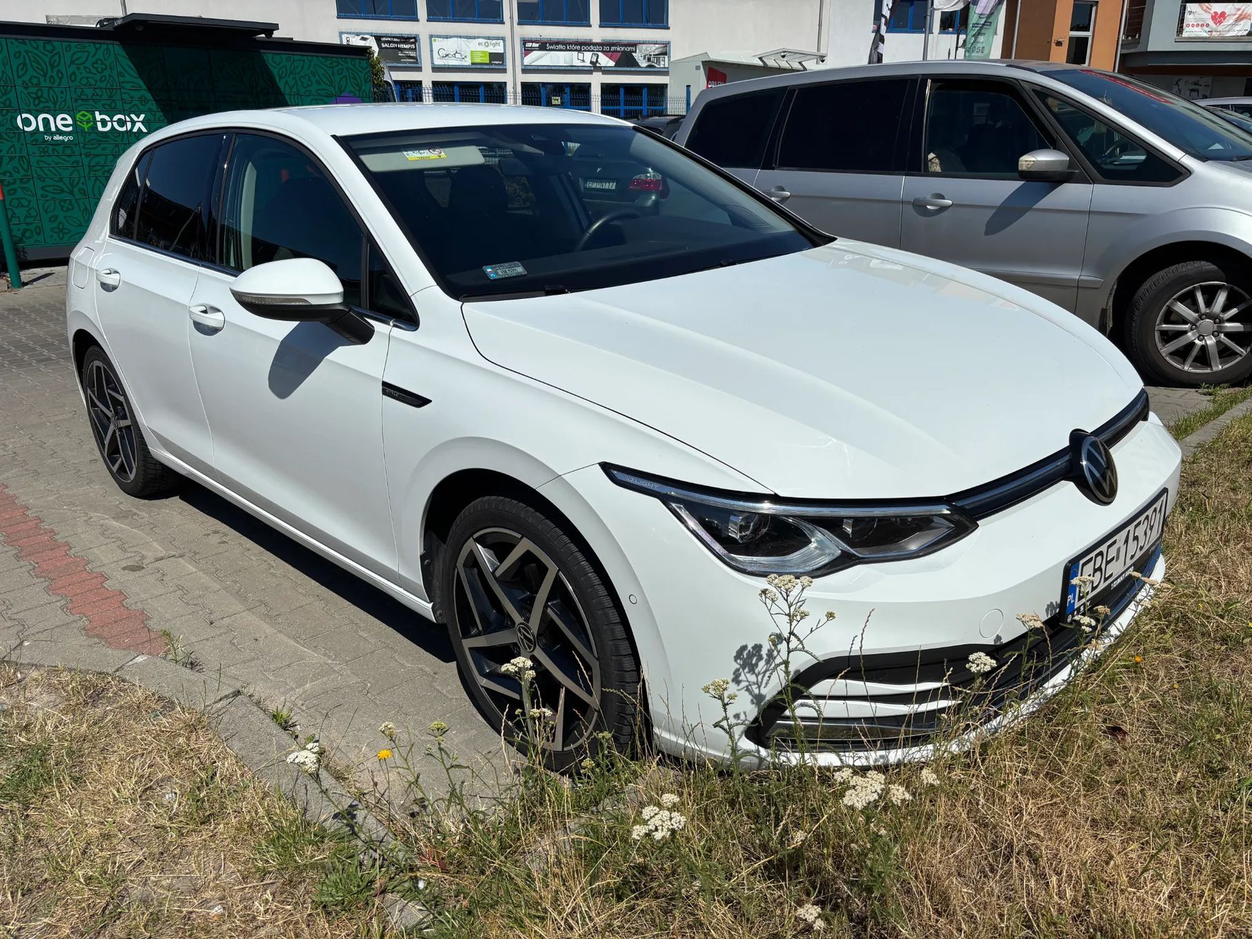 Volkswagen Golf VIII pierwsza rejestracja 01/2021 wersja 1.5 eTSI STYLE