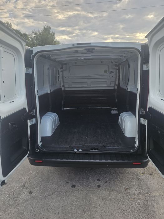 Терміново продам Renault trafic 3