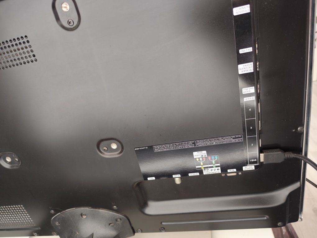 Sprzedam Samsung model UE32C6000RW